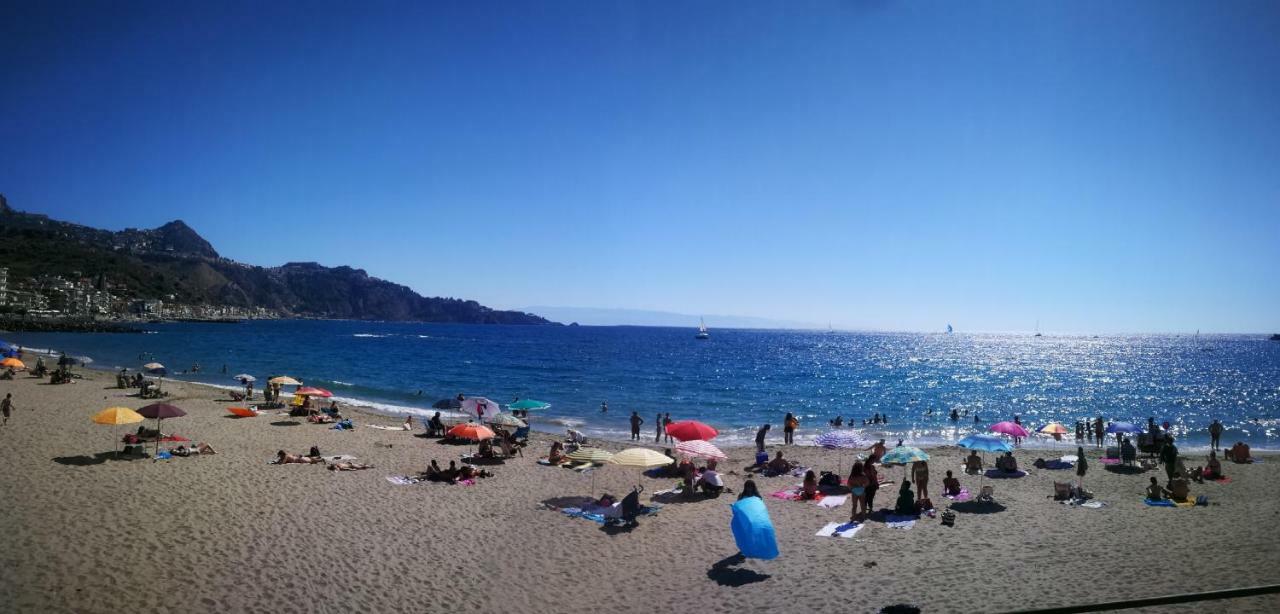 Lolita Holidays Giardini Naxos Kültér fotó